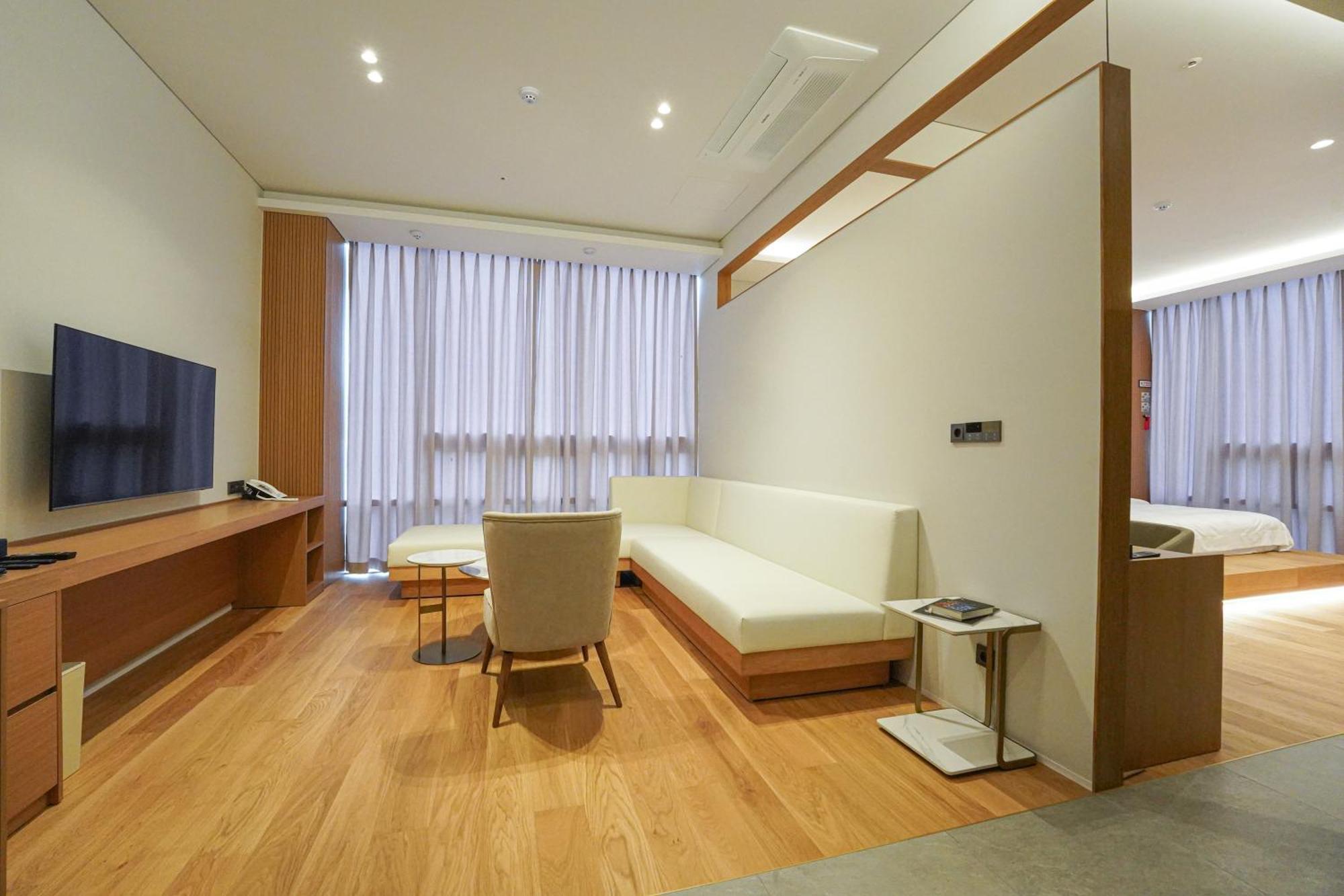Hotel Ground27 ปูซาน ภายนอก รูปภาพ