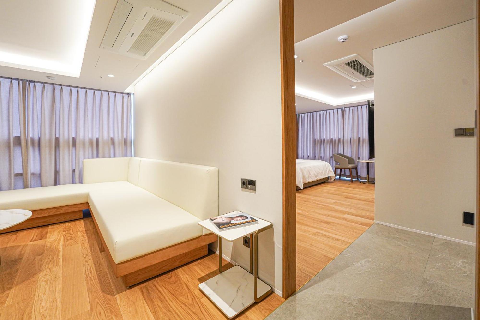 Hotel Ground27 ปูซาน ภายนอก รูปภาพ