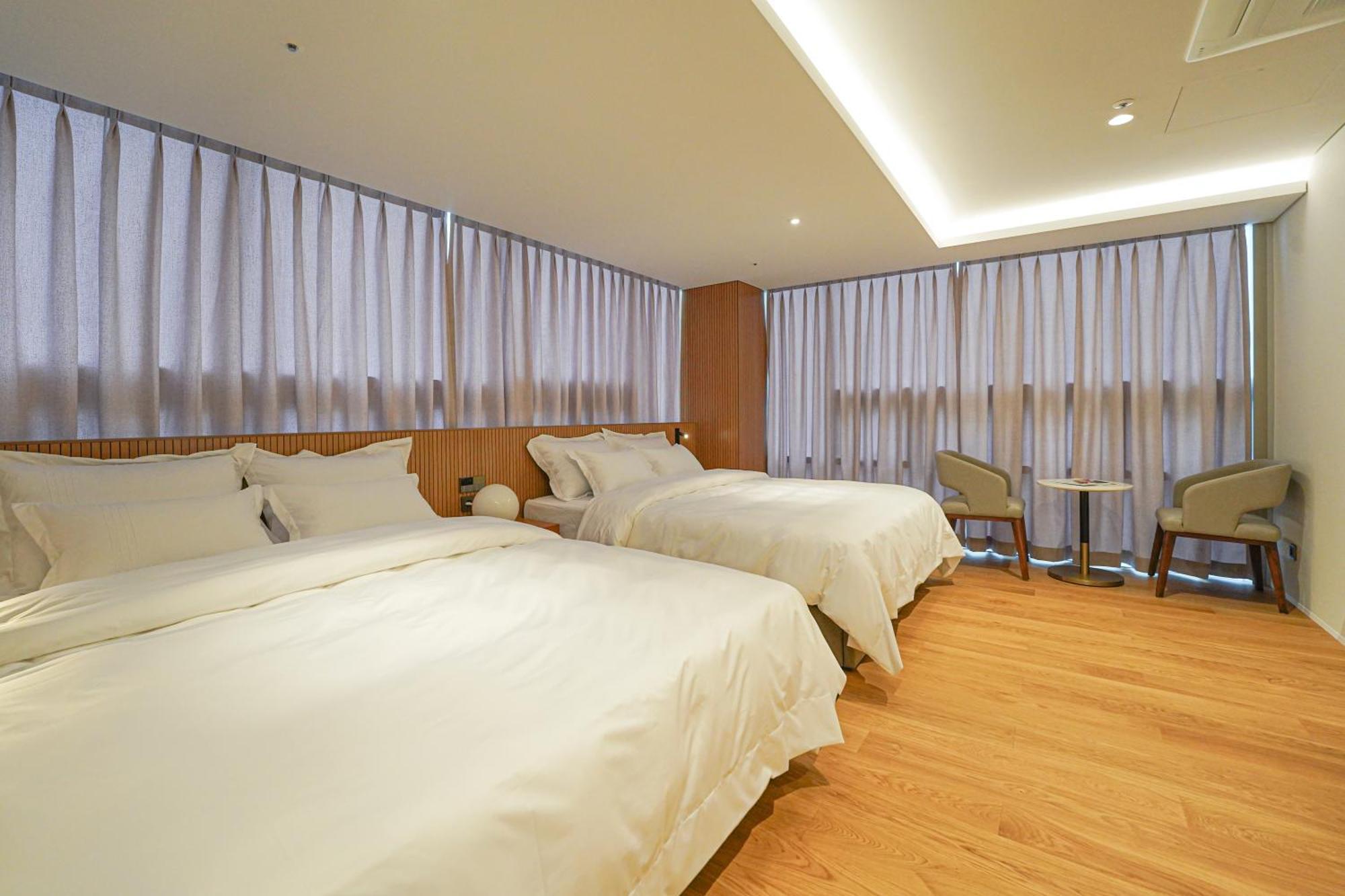 Hotel Ground27 ปูซาน ภายนอก รูปภาพ