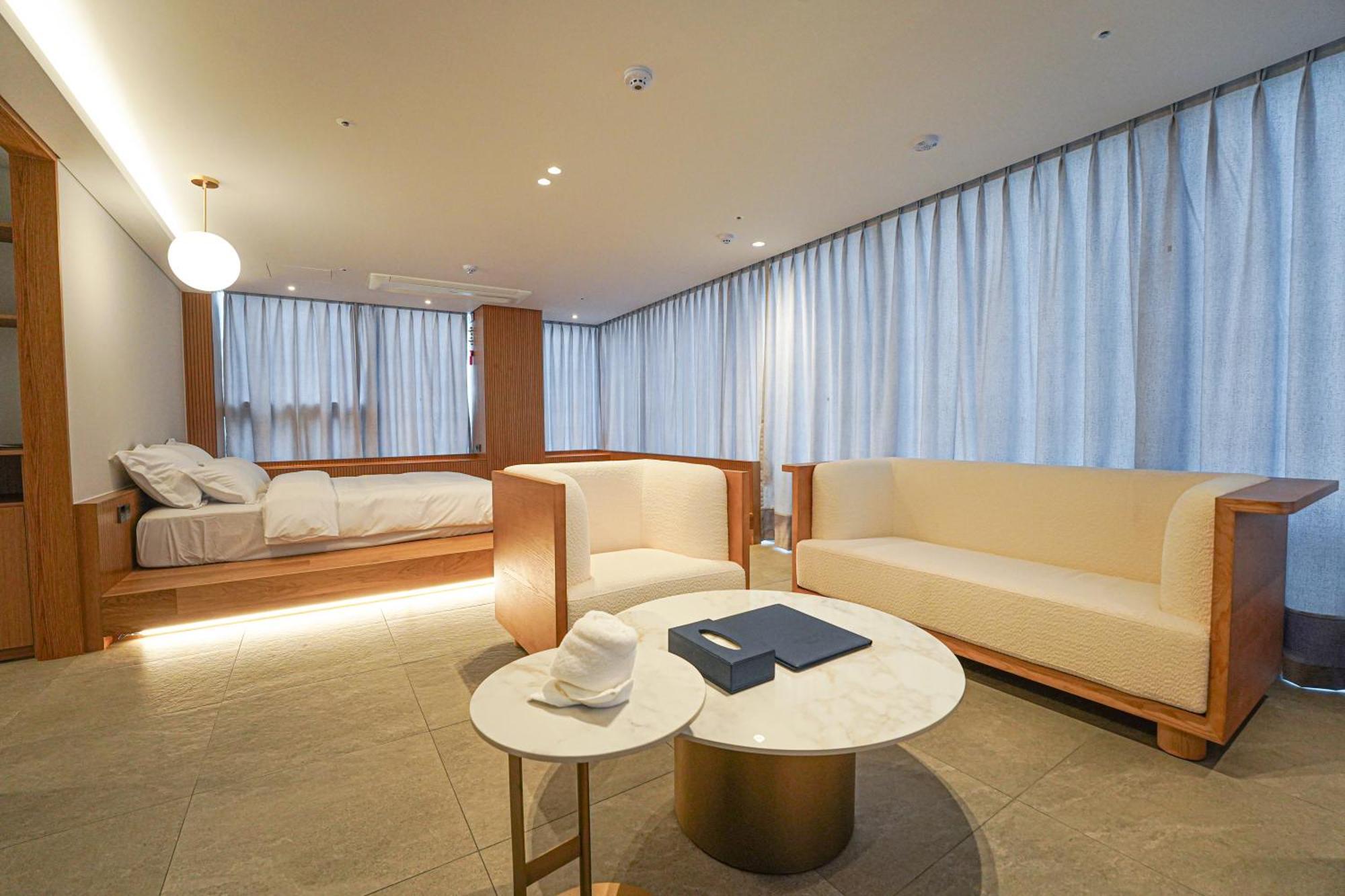 Hotel Ground27 ปูซาน ภายนอก รูปภาพ